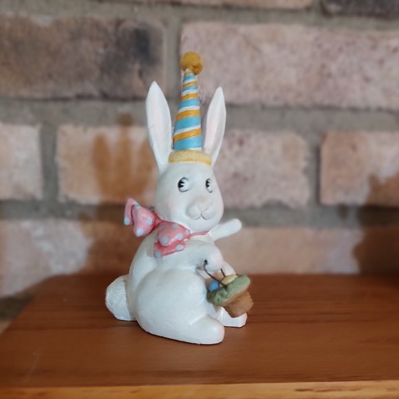 Mary Engelbreit Easter Party -  Bunny - Bethany Lowe Designs - Retired - Picture 1 of 5